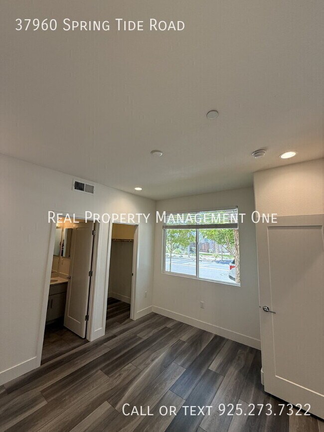 Foto del edificio - 37960 Spring Tide Rd