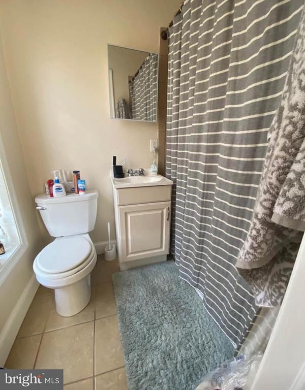 Building Photo - 3900 Terrace St