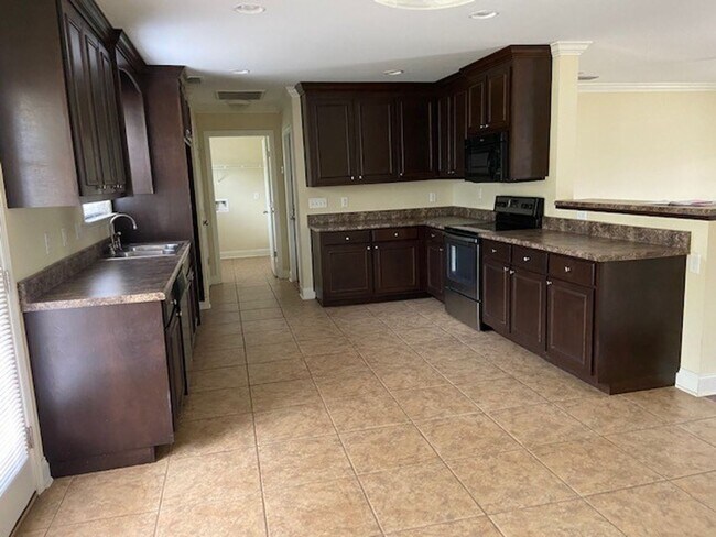 Foto del edificio - 178 White Oak Drive