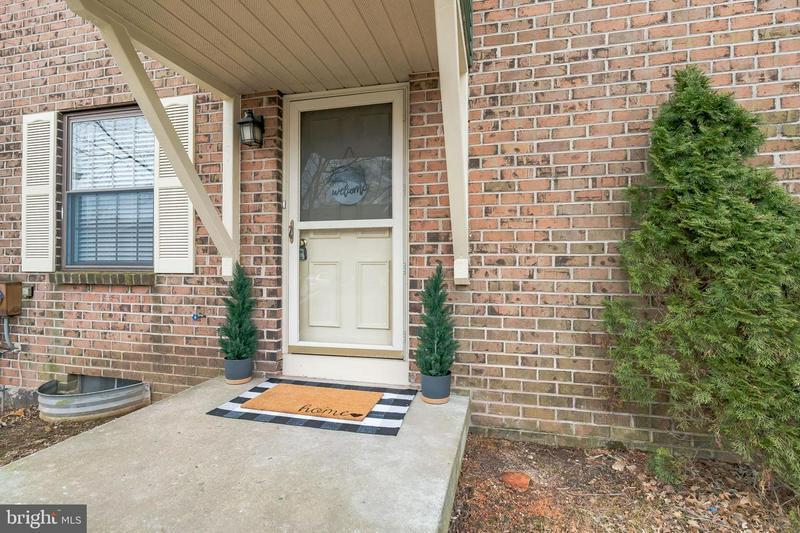 Foto principal - 994 Beechwood Pl
