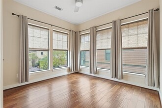 Building Photo - 1719 Welch St