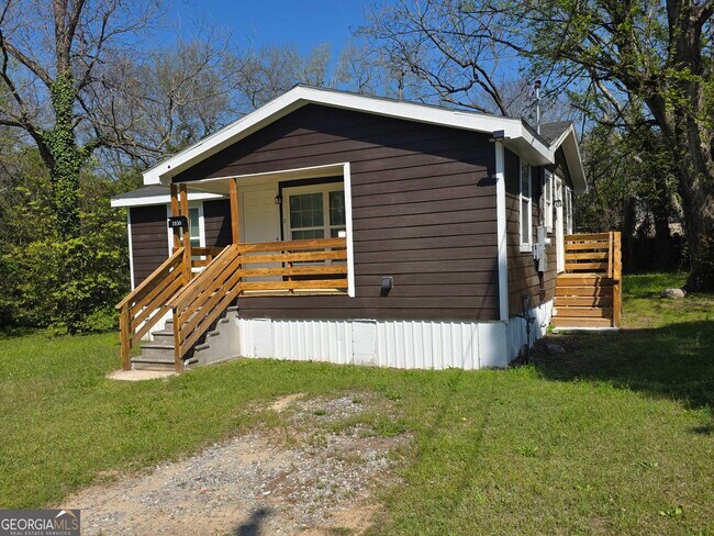 Foto del edificio - 1030 Dennis St