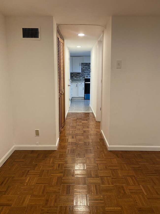 Hallway - 1540 Fairview Ave