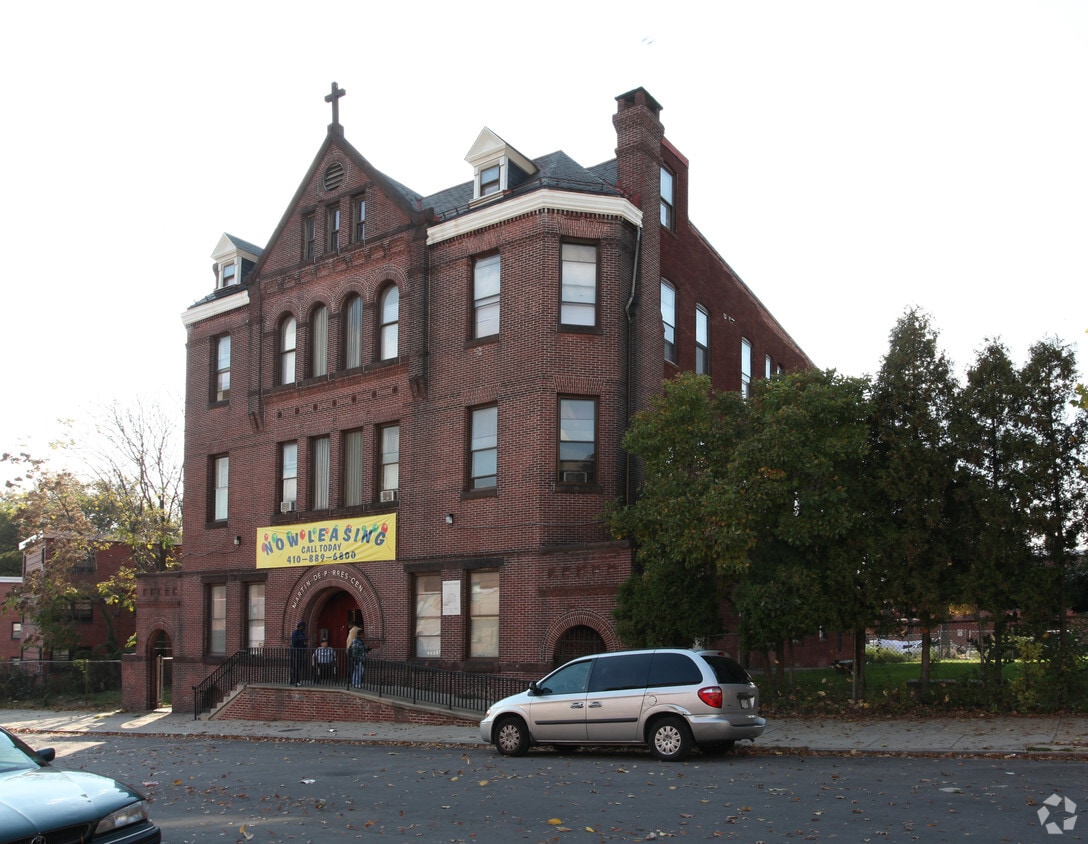 Primary Photo - 908 Valley St