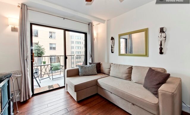 Foto del edificio - 1718 P St NW