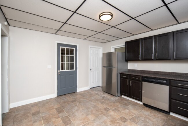 Building Photo - 298 Remsen St