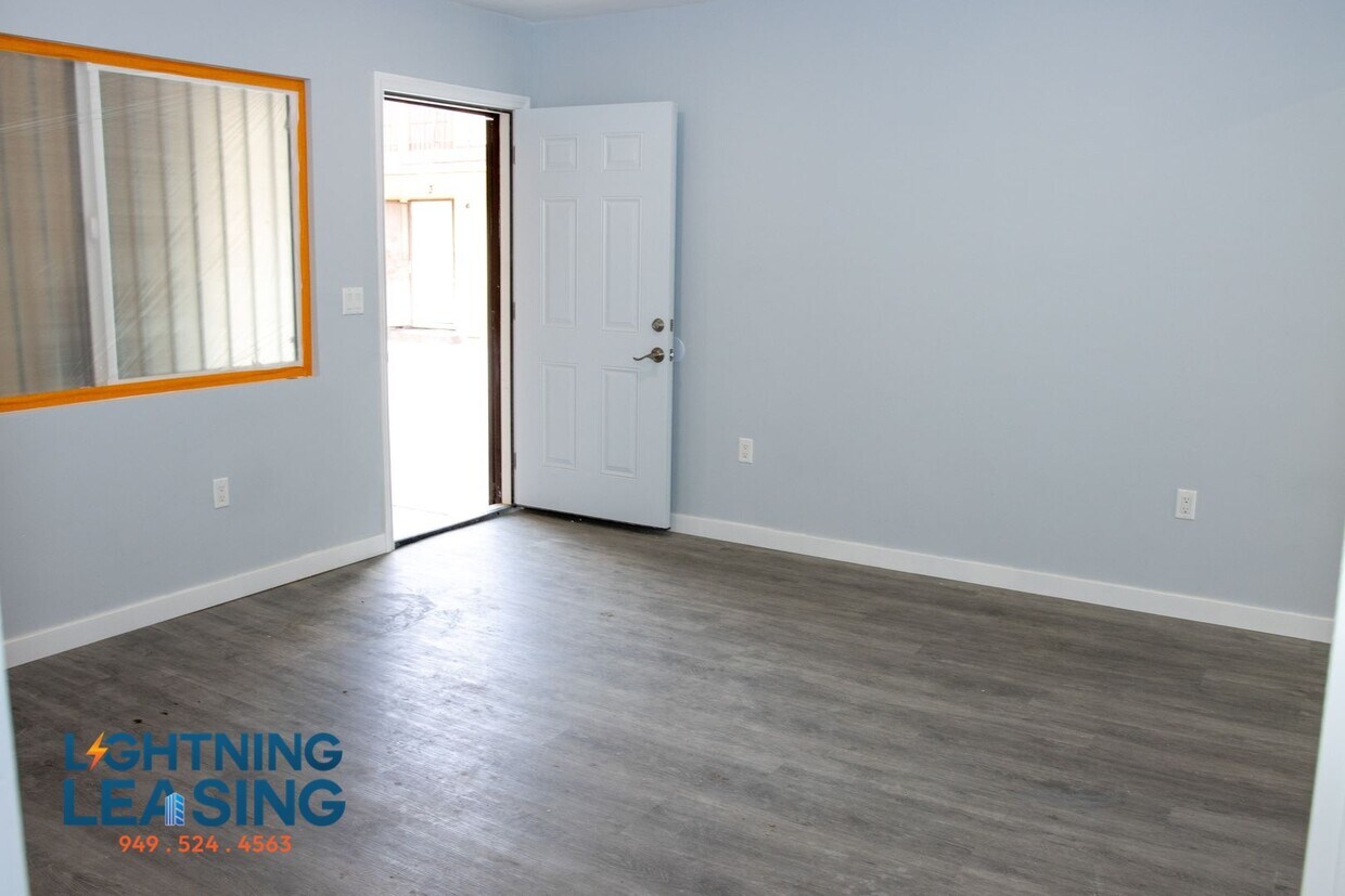 Foto principal - 3925 Gibraltar Ave