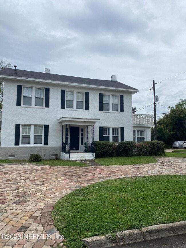 Foto del edificio - 1279 Belmont Terrace