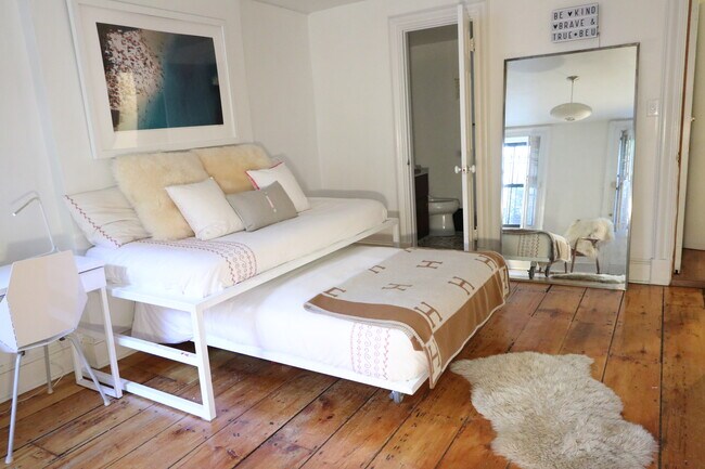 Bedroom 3 of 3 - 344 E 84th St