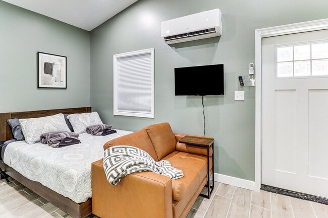 Building Photo - 5123 Boulder Dr