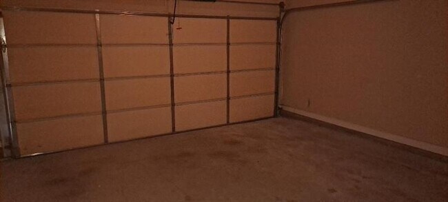 Building Photo - 1685 Oakbrook Lake Dr NW