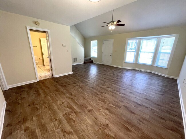 Building Photo - CHERRY HILLS CT - 1028