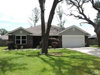 Building Photo - 6014 E Fence Rd