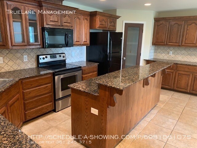 Foto del edificio - 3206 Turkey Hollow Ct