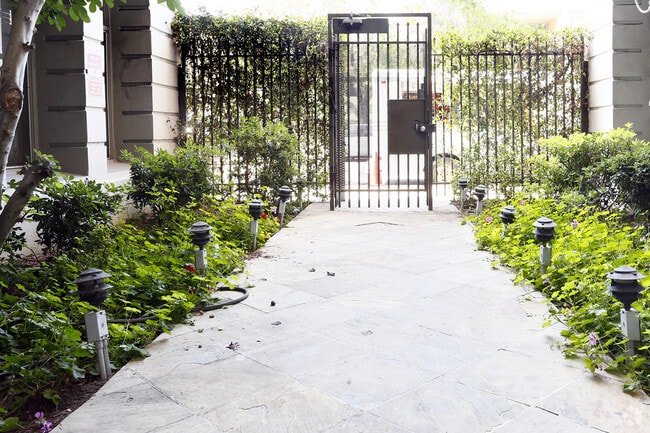 Courtyard - The Arwyn Manor