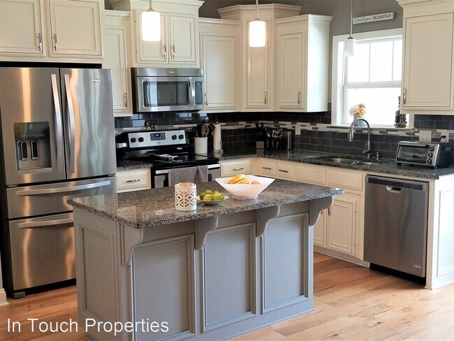 Building Photo - 4 br, 2 bath House - 4045 APPLECROSS RD