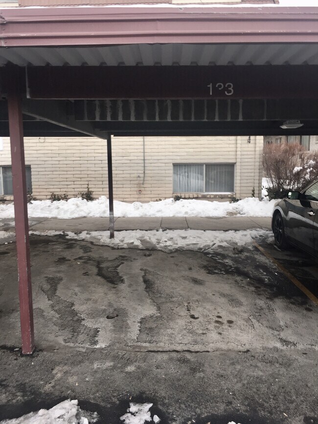 Building Photo - 732 S 400 E