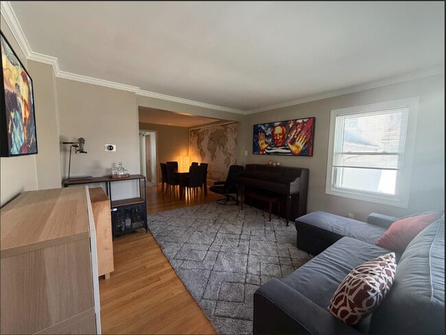 Foto del edificio - 5540 Fairview Ave