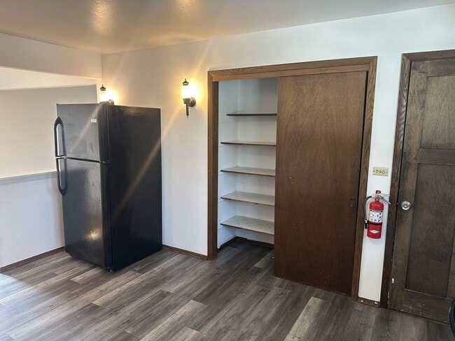 Building Photo - 4356-4358 S. Iowa Ave