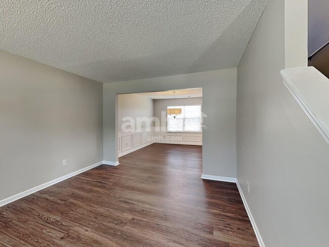 Building Photo - 4103 Hunters Trail Dr