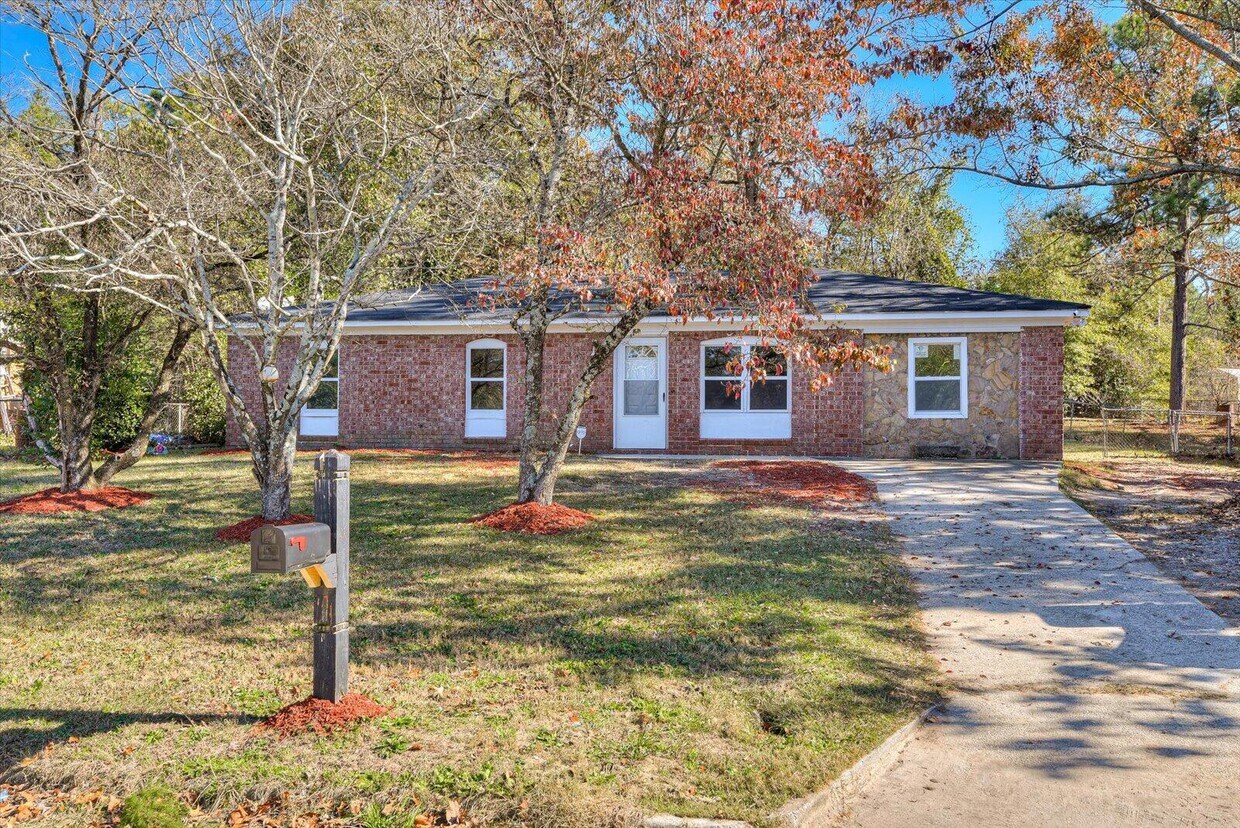 Primary Photo - 2508 Blackstone St