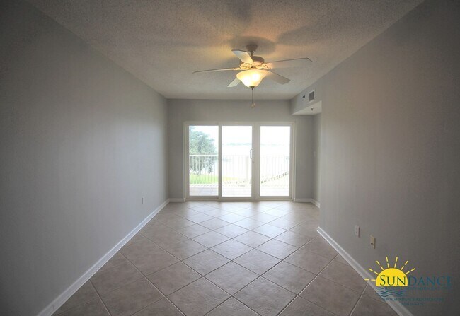 Building Photo - Gorgeous 3 Bedroom Condo in Mary Esther