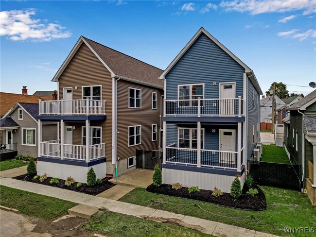 Foto del edificio - 140 Seymour St