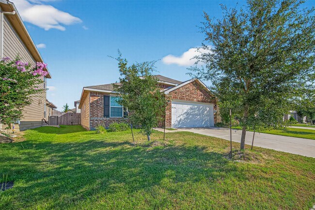 Building Photo - 1830 Cormorant Cres