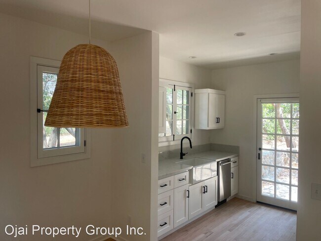 Building Photo - 1 br, 1 bath House - 4209 Thacher Road