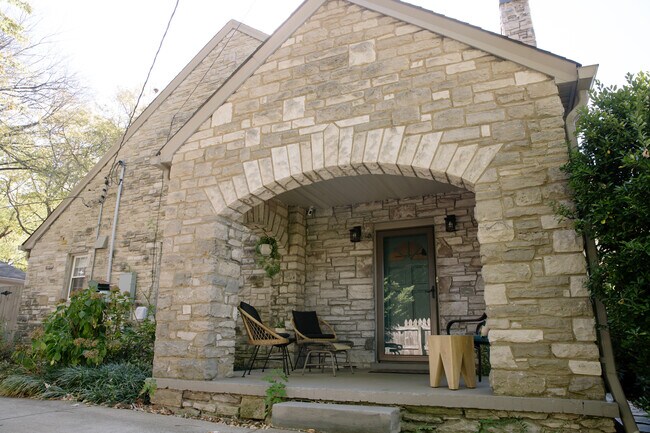 Building Photo - 232 54th Ave N