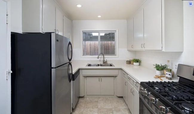Foto del edificio - 3891 Chippewa Ct