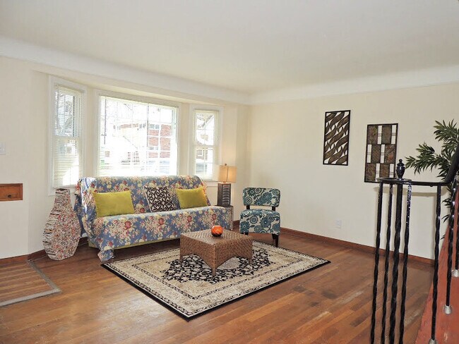 Foto del edificio - 245 E 262nd St