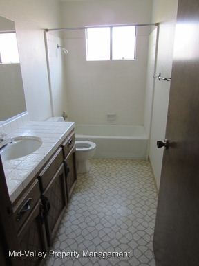 Foto del edificio - 3800 W Whitendale Ave