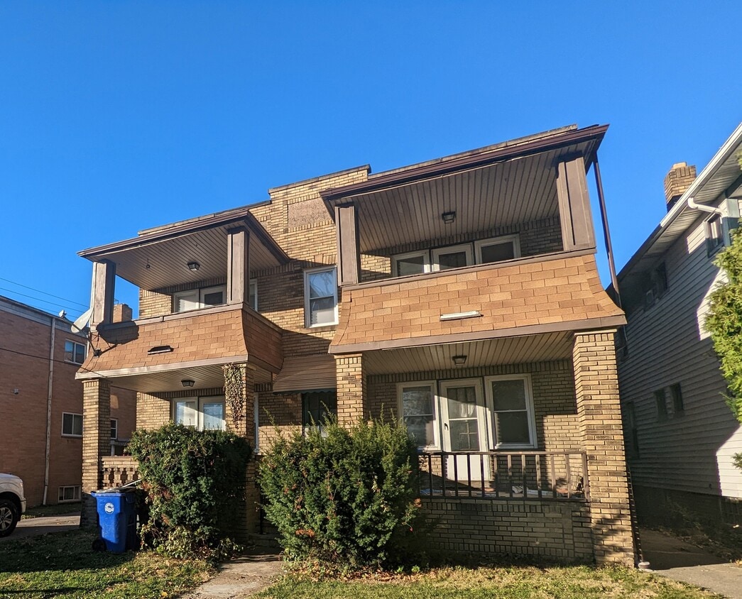 Primary Photo - 10424 Joan Ave