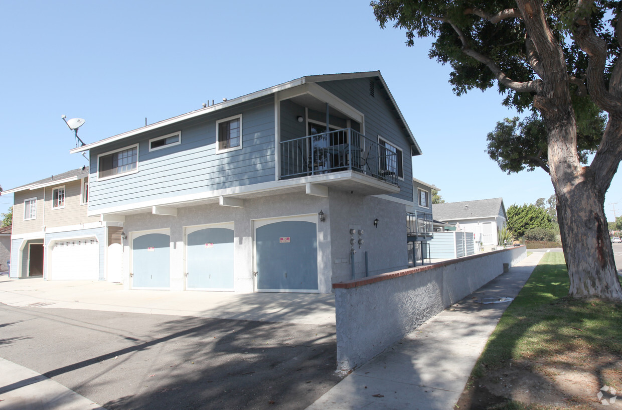 Building Photo - 950 10th St