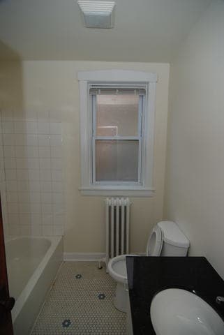 Building Photo - 3921 N Linder Ave