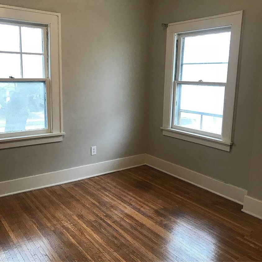 75 Glasgow St Unit 1, Rochester, NY 14608 Room for Rent in Rochester