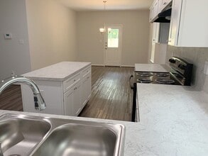 Building Photo - 8114 Rhobell St