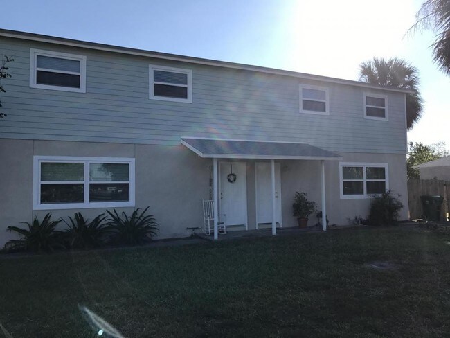 Foto del edificio - 835 Gonzales Ave