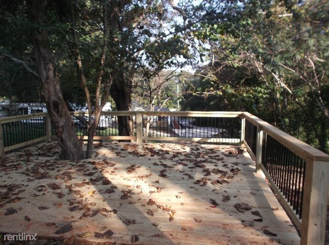 Foto del edificio - 2 br, 2 bath Apartment - 133 Alex St 3 Unit 3