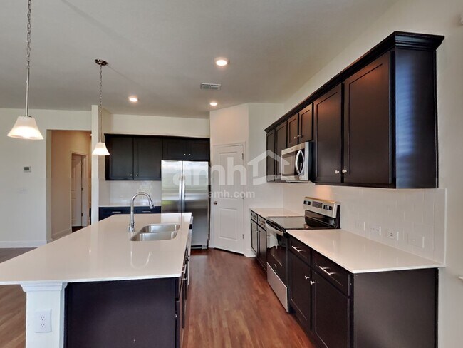 Foto del edificio - 6280 Emerald Hls Wy