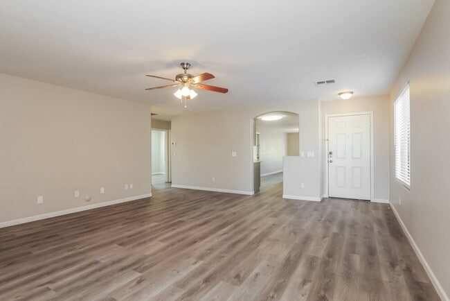 Building Photo - 4340 W Alta Vista Rd