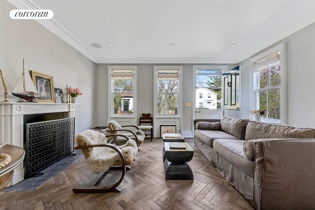 Building Photo - 238 Madison St