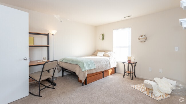 Interior Photo - Village at Bluegrass