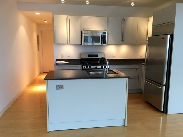 Foto del edificio - 510 W Erie St