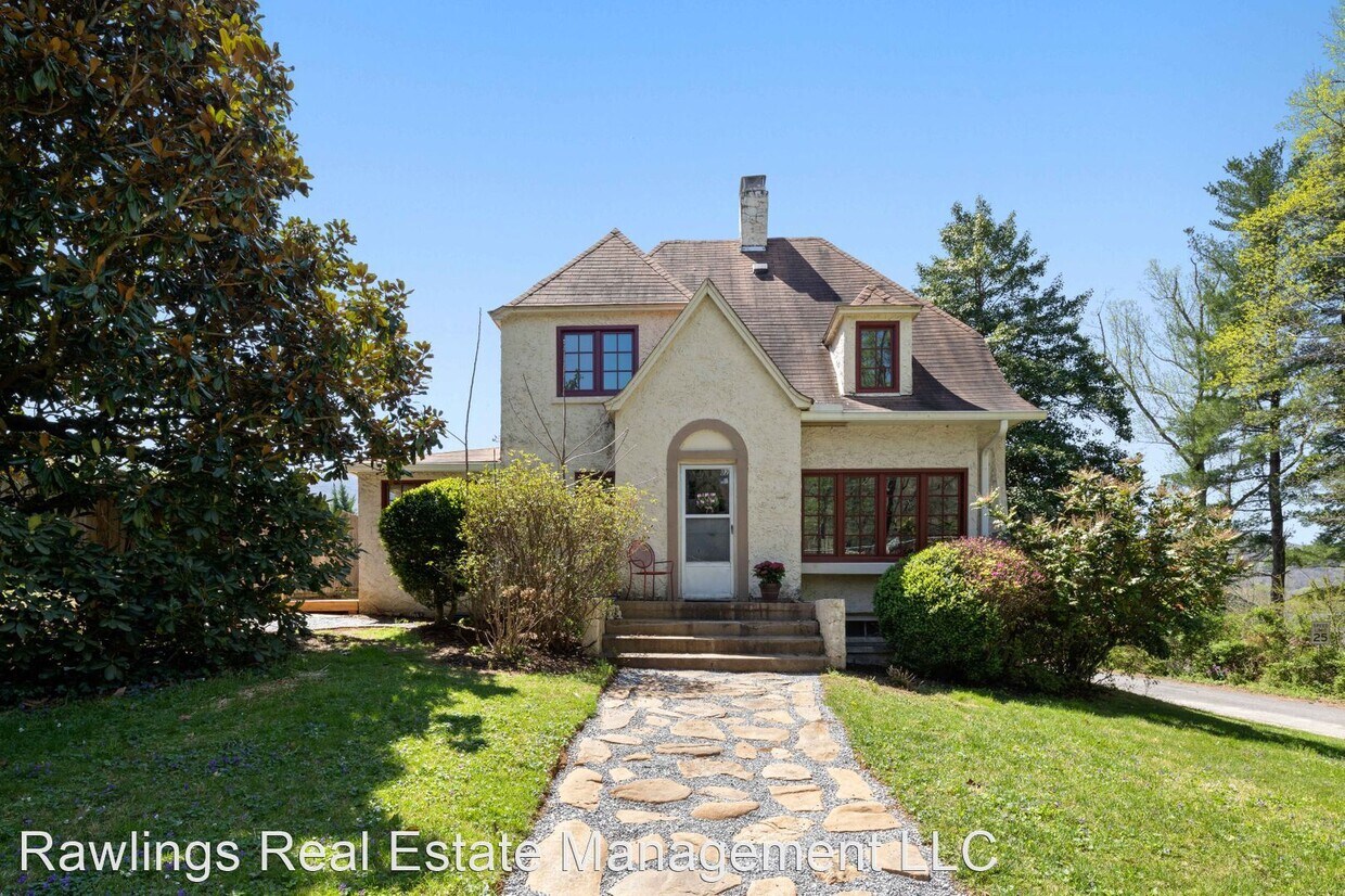 Primary Photo - 3 br, 1.5 bath House - 102 Alexander Avenue