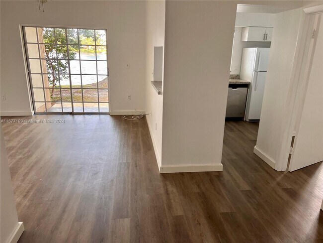 Building Photo - 2121 NW 96th Terrace