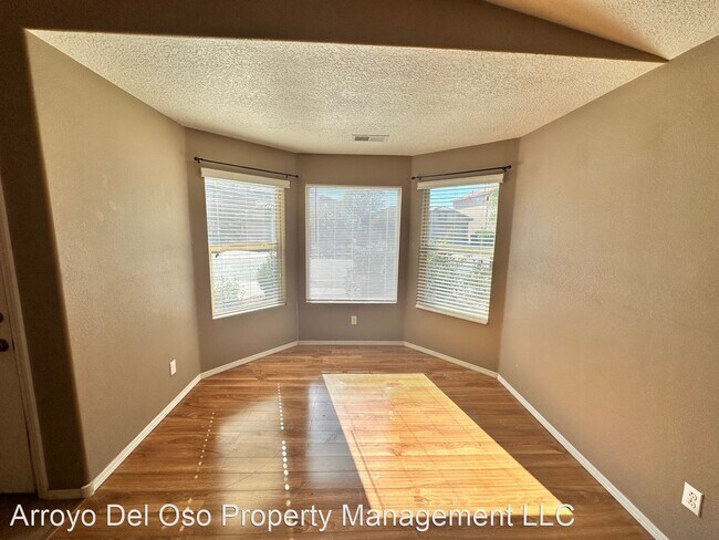 Building Photo - 4 br, 2 bath House - 830 Prairie Sage Street