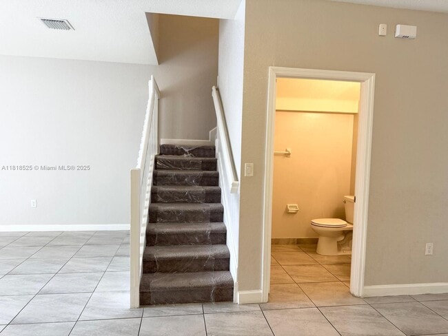 Building Photo - 11941 SW 150th Pl