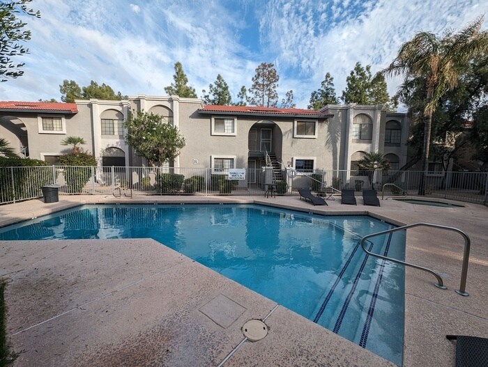 Foto principal - 15402 N 28th St